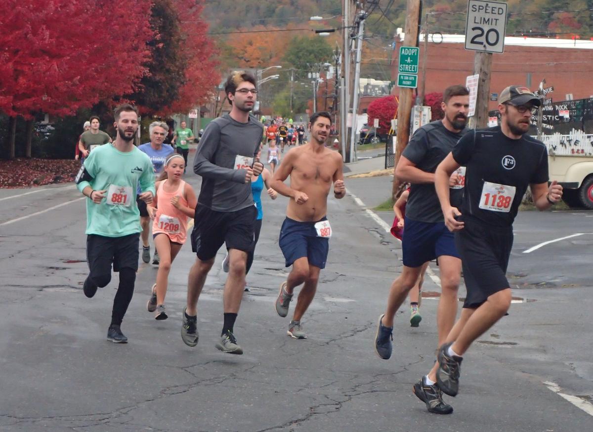 Spooky Duke Race Runners